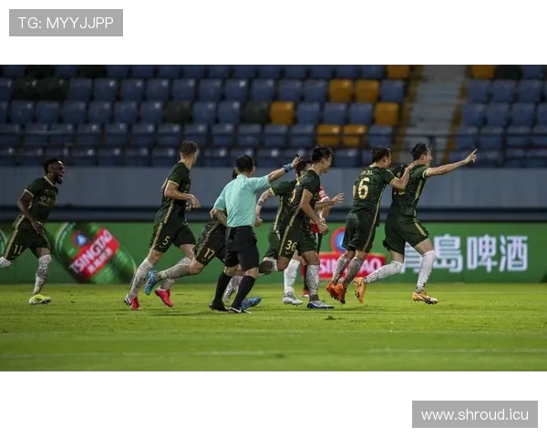 中超焦点战德尔加多低射建功成都蓉城半场领先一球暂时压制北京国安 中超焦点战德尔加多低射建功成都蓉城半场领先一球暂时压制北京国安